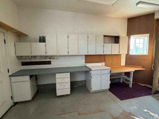 598 W 1620 S, Lehi, UT 84043 - unfurnished office featuring unfinished concrete flooring and built in desk