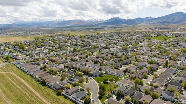 6709 S Empress Ln W, West Jordan, UT 84081 - bird's eye view with a mountain view