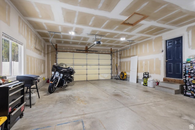 1295 N 190 E, Lehi, UT 84043 - garage featuring a garage door opener