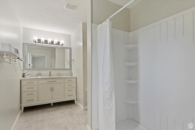 4612 S 600 E, Murray, UT 84107 - bathroom featuring baseboards, visible vents, curtained shower, and vanity