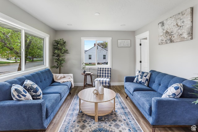 987 S Jefferson Ave E, Ogden, UT 84404 - living area featuring recessed lighting, baseboards, and wood finished floors