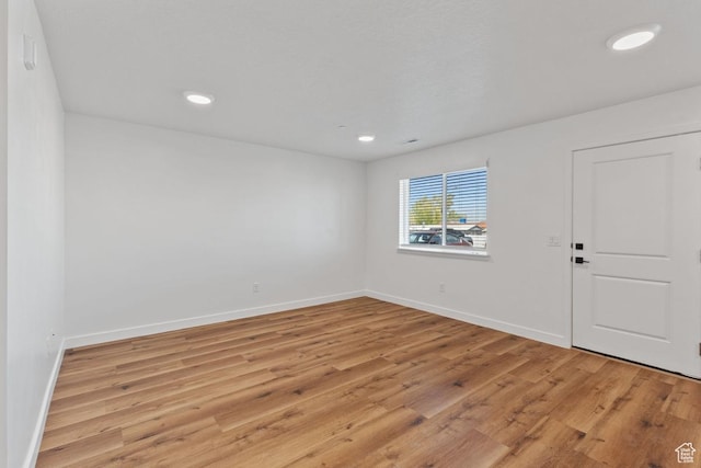 468 W Main St, Santaquin, UT 84655 - unfurnished room with recessed lighting, baseboards, and light wood-style floors