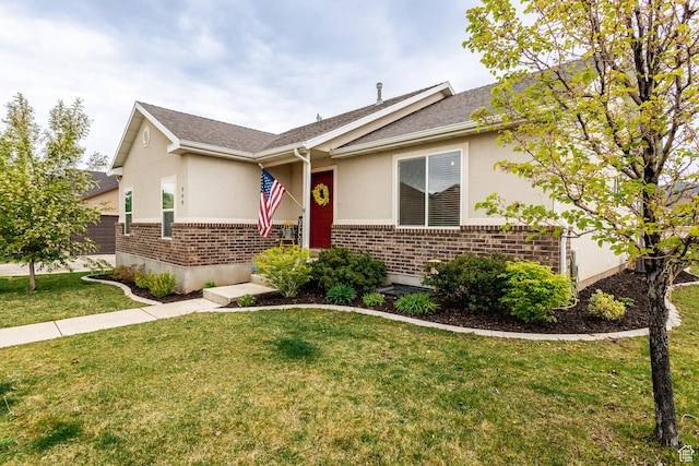 940 N 90 W, Santaquin, UT 84655 - single story home with brick siding, stucco siding, a front lawn, and roof with shingles