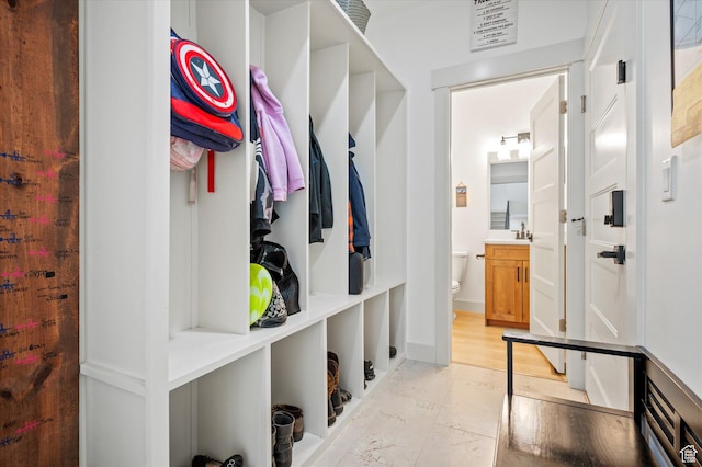 833 S 260 E, Willard, UT 84340 - mudroom featuring marble finish floor