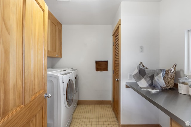 933 N Swiss Farm Ct, Midway, UT 84049 - laundry room featuring baseboards, cabinet space, and washer and dryer