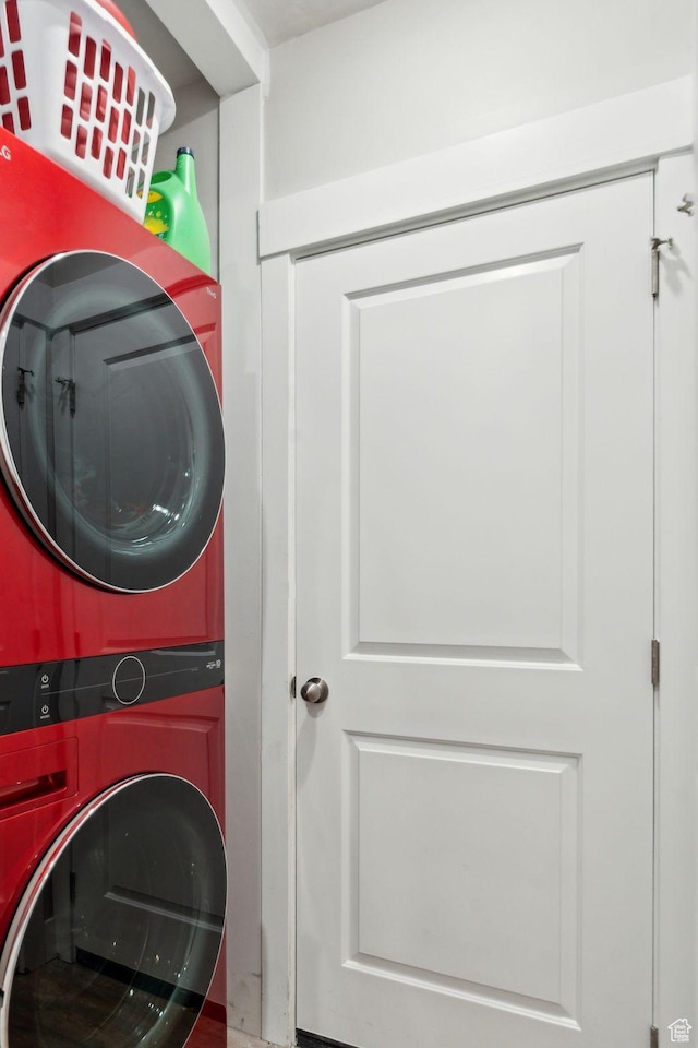 4852 N Arctic Fox Cir W Unit 2800, Lehi, UT 84043 - laundry area featuring stacked washer / drying machine and laundry area
