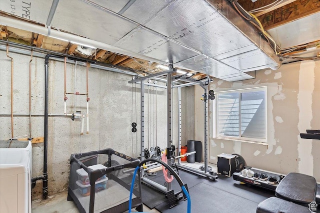 2437 W 2375 N, Clinton, UT 84015 - exercise room featuring washer / clothes dryer