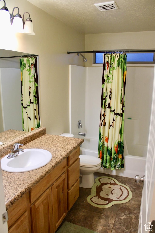 512 Stone Way, Santaquin, UT 84655 - full bath with shower / bath combo with shower curtain, toilet, visible vents, and vanity