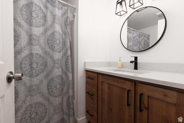 463 E Main St, Salina, UT 84654 - bathroom with vanity and a shower with curtain