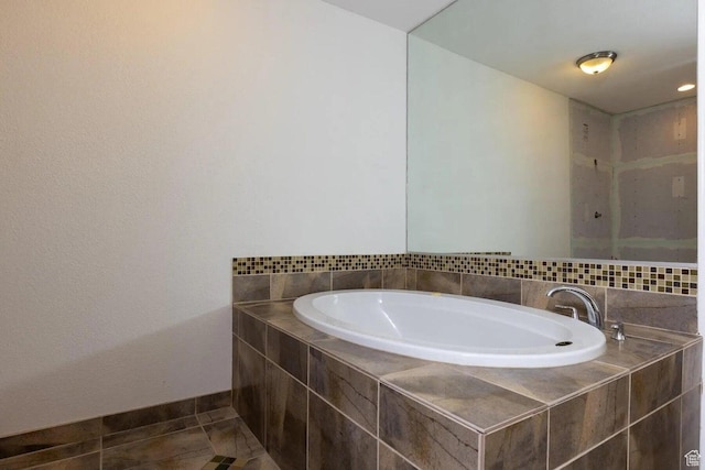 623 E 160 S, St George, UT 84770 - full bath featuring baseboards, tile patterned flooring, and a bath