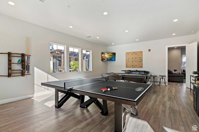 2600 Ocotillo Way Unit 31, Santa Clara, UT 84765 - playroom featuring recessed lighting, wood finished floors, and baseboards