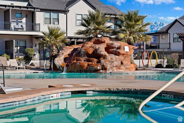 2600 Ocotillo Way Unit 31, Santa Clara, UT 84765 - community pool with fence
