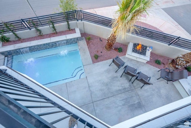 2600 Ocotillo Way Unit 31, Santa Clara, UT 84765 - outdoor pool with a fenced backyard and a patio
