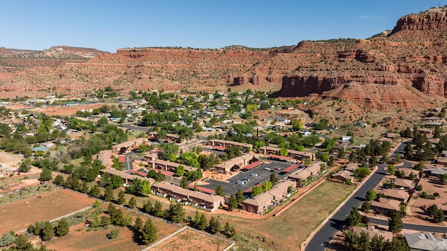 300 E 300 N Unit L5, Kanab, UT 84741 - view of property location featuring a mountainous background