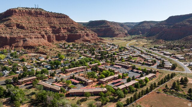 300 E 300 N Unit L5, Kanab, UT 84741 - aerial overview of property's location featuring a mountainous background