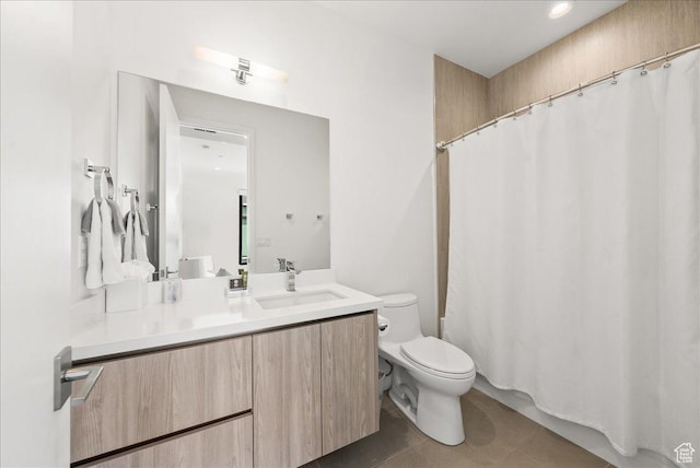4134 Cooper Ln Unit 22, Park City, UT 84098 - full bathroom featuring toilet, curtained shower, tile patterned flooring, and vanity