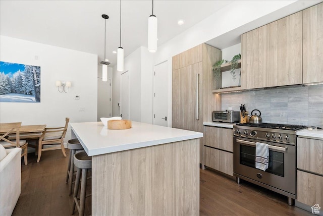4134 Cooper Ln Unit 22, Park City, UT 84098 - kitchen with high end range, modern cabinets, and light brown cabinetry