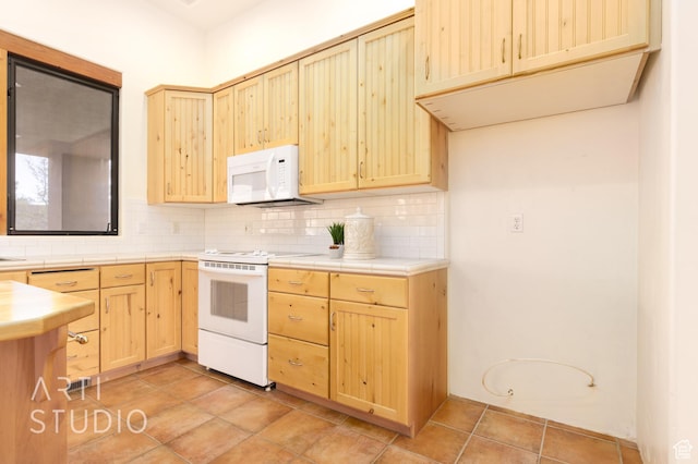 423 W Taman Ct, Ivins, UT 84738 - kitchen with white appliances, backsplash, tile countertops, and light brown cabinets