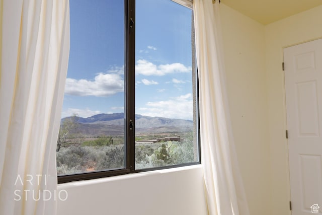423 W Taman Ct, Ivins, UT 84738 - room details with a mountain view