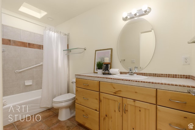 423 W Taman Ct, Ivins, UT 84738 - bathroom with vanity, tile patterned flooring, toilet, and shower / tub combo with curtain