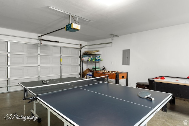 186 N 870 W, Hurricane, UT 84737 - rec room with a garage, concrete flooring, and electric panel