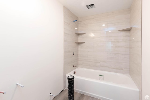 10360 S 10750 W, Axtell, UT 84621 - full bath featuring wood finished floors and bathing tub / shower combination