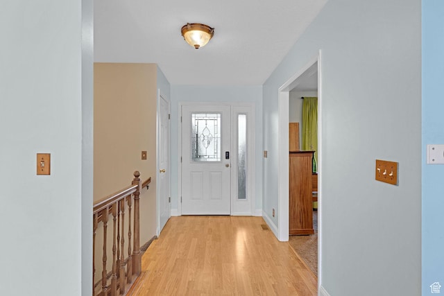 2137 W 550 N, West Point, UT 84015 - entrance foyer featuring baseboards and light wood-style flooring
