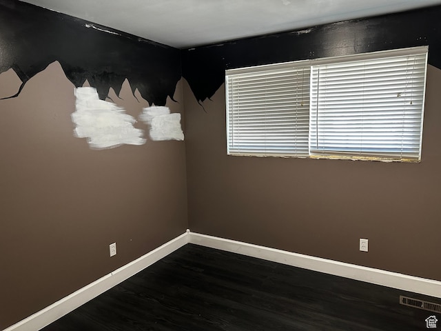 5160 S 200 E, Washington Terrace, UT 84405 - empty room featuring wood finished floors and baseboards
