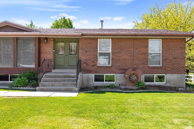 344 E 900 N, Pleasant Grove, UT 84062 - view of front of property with brick siding and a front lawn