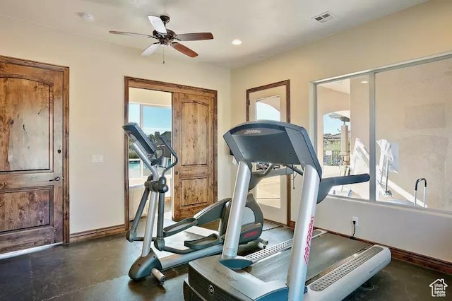 exercise room with recessed lighting, ceiling fan, visible vents, and baseboards