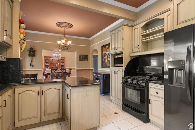 kitchen featuring ornamental molding, a peninsula, arched walkways, and stainless steel appliances