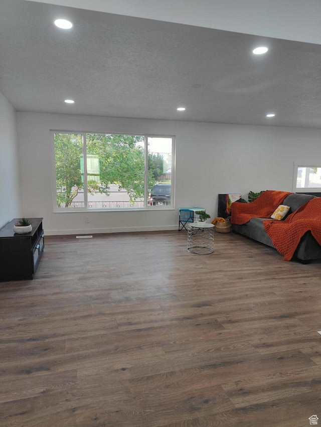 3112 S 3780 W, West Valley City, UT 84120 - living area featuring recessed lighting, wood finished floors, and baseboards