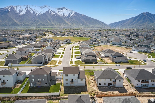1147 N Carriage Ln, Spanish Fork, UT 84660 - birds eye view of property featuring a residential view and a mountain view