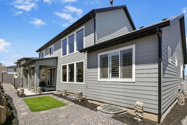 423 W Red Wolf Dr, Saratoga Springs, UT 84045 - back of house featuring fence