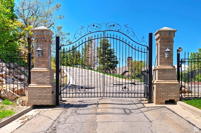 4695 S Thousand Oaks Dr, Salt Lake City, UT 84124