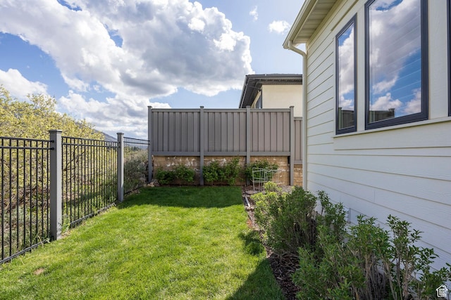 9293 S Regatta Ln, Cottonwood Heights, UT 84093 - view of yard featuring a fenced backyard