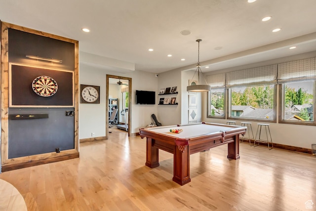 game room with light wood-style floors, billiards, baseboards, and recessed lighting