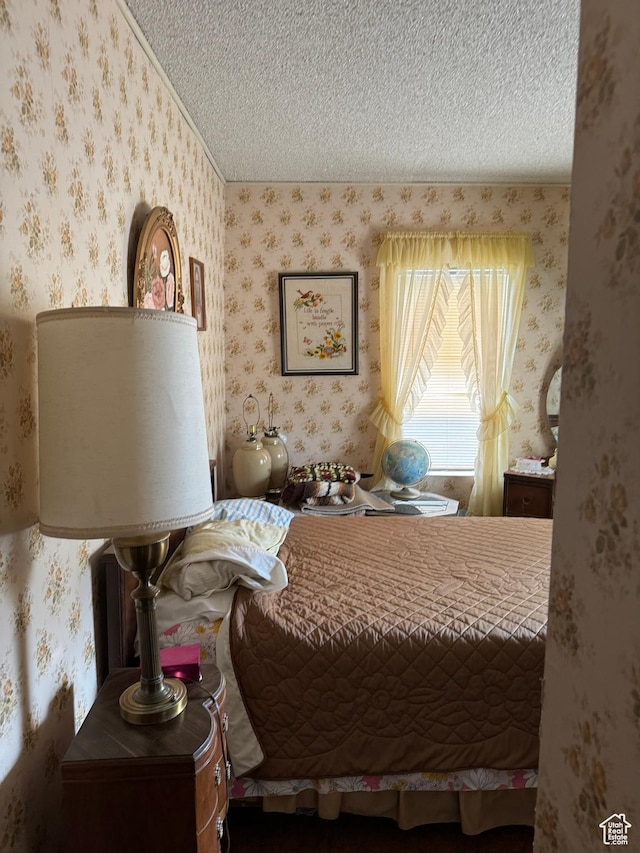 88 N 200 W, Elsinore, UT 84724 - bedroom with ornamental molding, wallpapered walls, and a textured ceiling