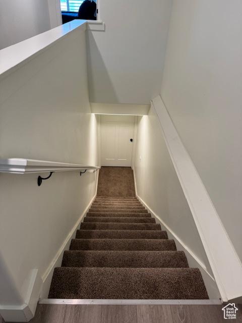 88 E 970 N, Santaquin, UT 84655 - staircase featuring baseboards