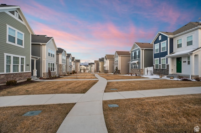 view of property's community featuring a residential view