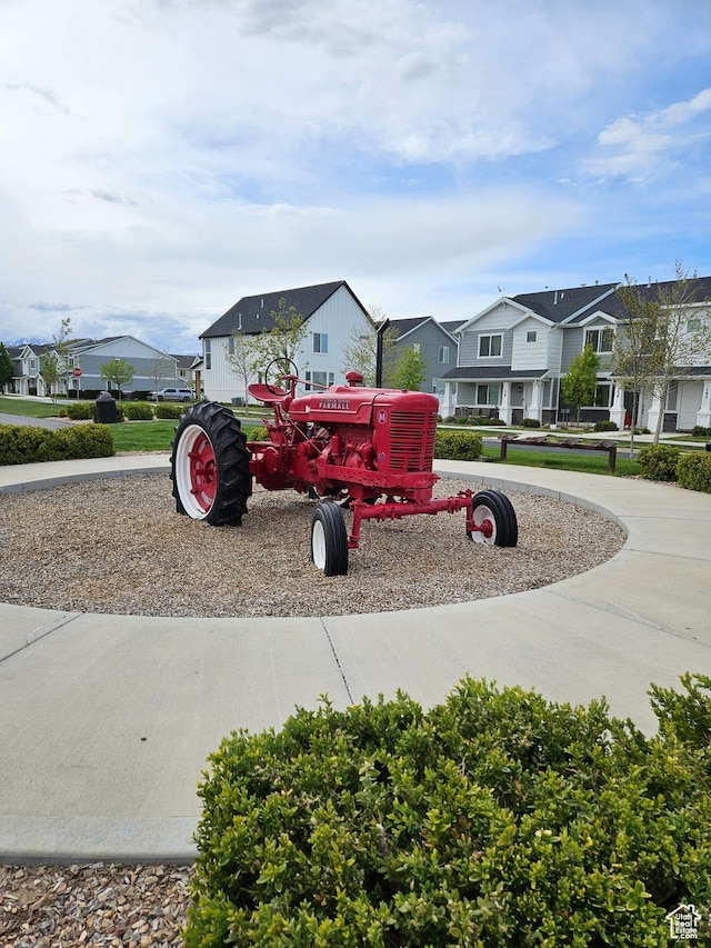 452 S Highpoint Dr, Saratoga Springs, UT 84045 - exterior space featuring a residential view