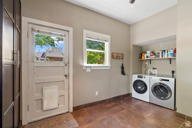 1159 S Windsor St, Salt Lake City, UT 84105 - clothes washing area with washer and dryer, laundry area, and baseboards