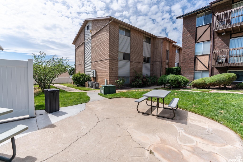 5545 S 2100 W Unit D22, Roy, UT 84067 - photo 2