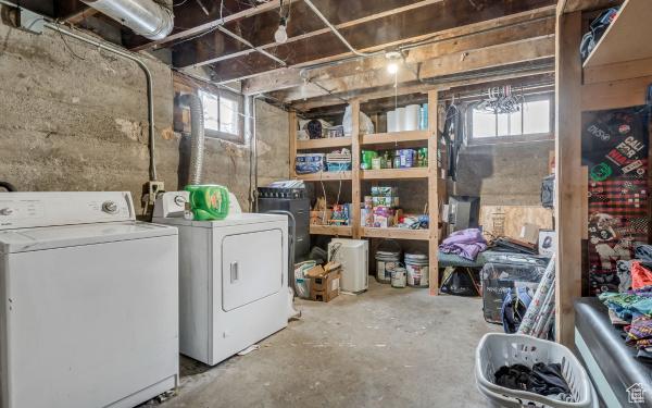 interior space featuring laundry area and washer and dryer