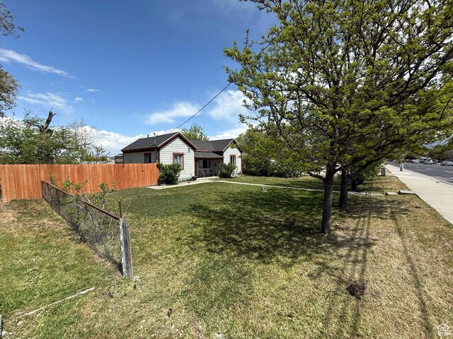 3274 W 3100 S, West Valley City, UT 84119 - view of yard with fence