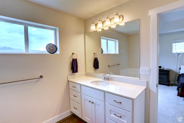 92 E 1040 N, Santaquin, UT 84655 - bathroom with baseboards and vanity