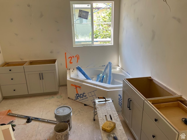 3724 S 5450 W Unit 12, West Valley City, UT 84120 - full bathroom with a garden tub