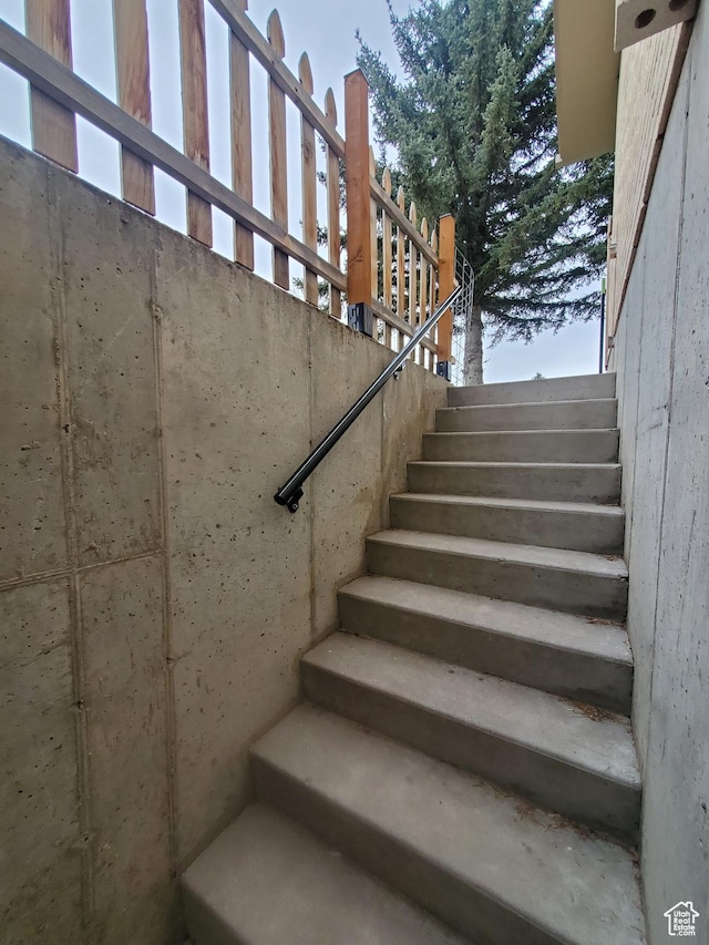 350 N 3rd St, Montpelier, ID 83254 - view of stairs