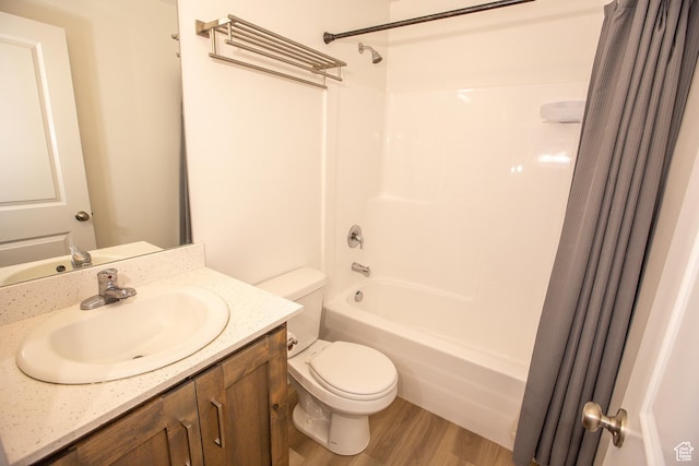 1511 S Sageberry Dr, Santaquin, UT 84655 - full bath featuring toilet, wood finished floors, shower / bath combo with shower curtain, and vanity