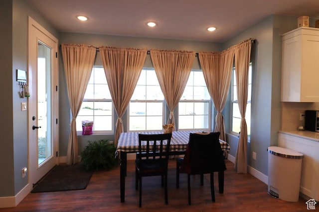 2577 W 5300 N Unit 11, Cedar City, UT 84721 - dining area featuring baseboards, dark wood-style floors, and recessed lighting